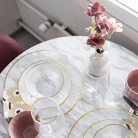 Pluminous Studio- Free Parking- No Staircase *