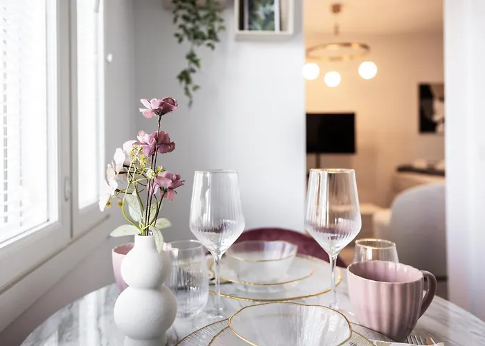 Pluminous Studio- Free Parking- No Staircase