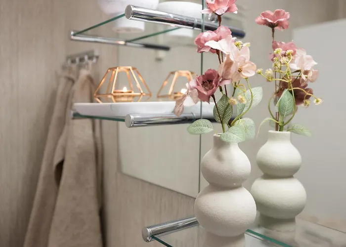 Pluminous Studio- Free Parking- No Staircase